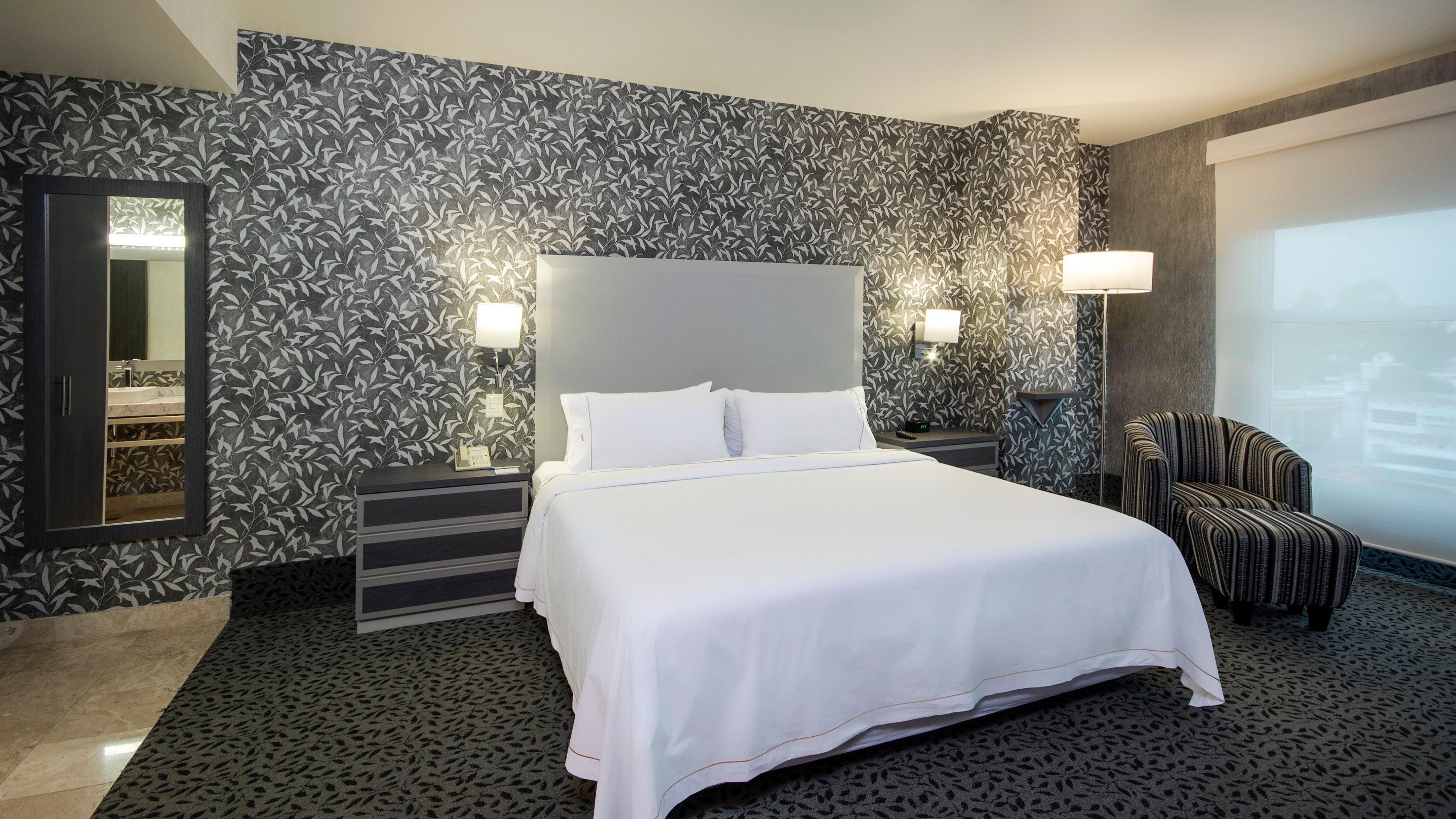 Express & By Ihg Hotel 4*