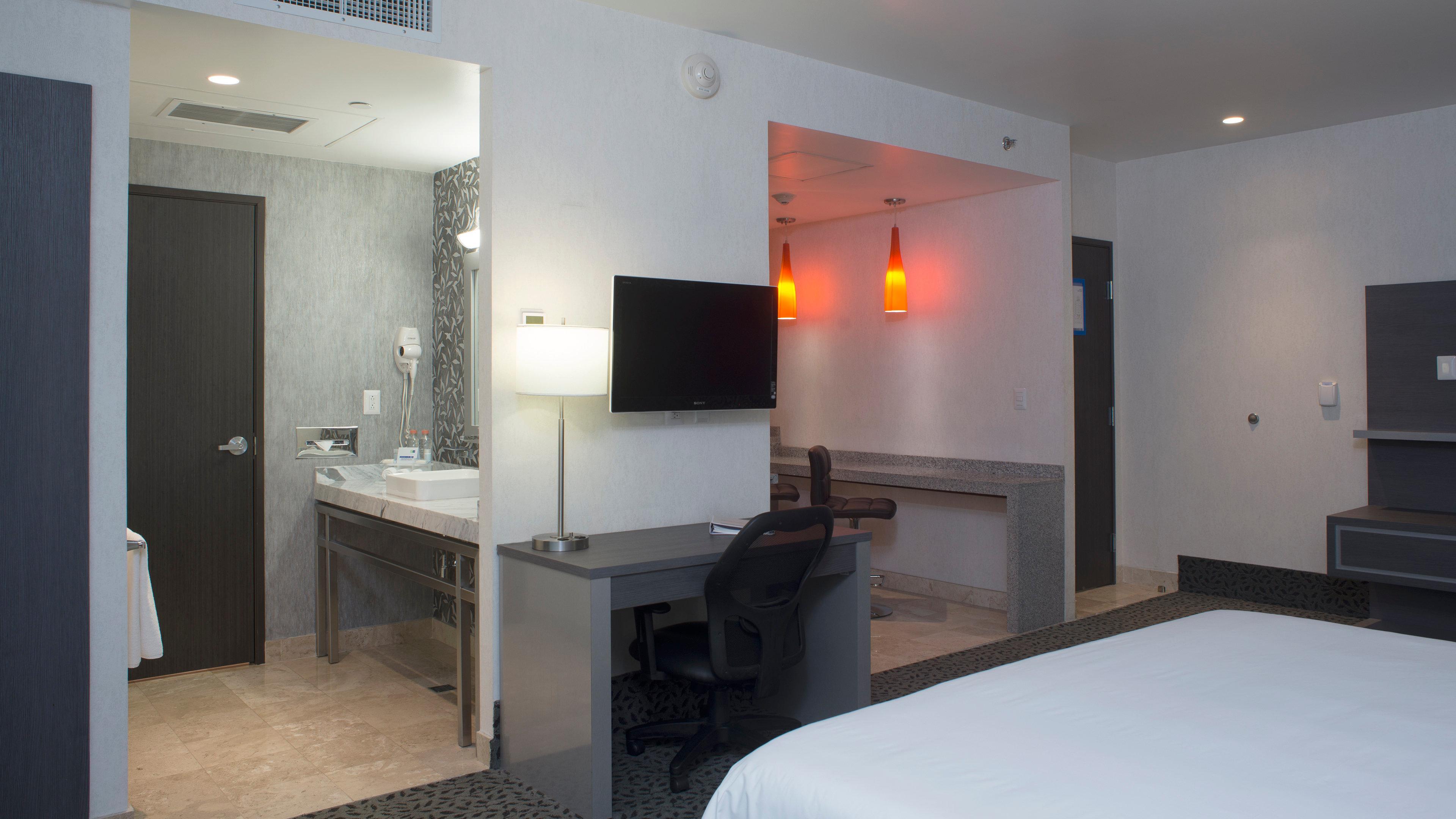 Express & By Ihg Hotel Querétaro