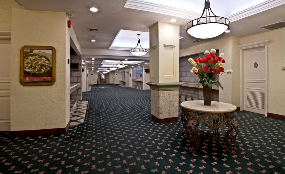 Express & By Ihg Hotel 4*